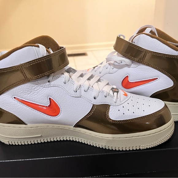 Air Force 1 Mid QS White/Total Orange And Brown - Picture 2 of 7